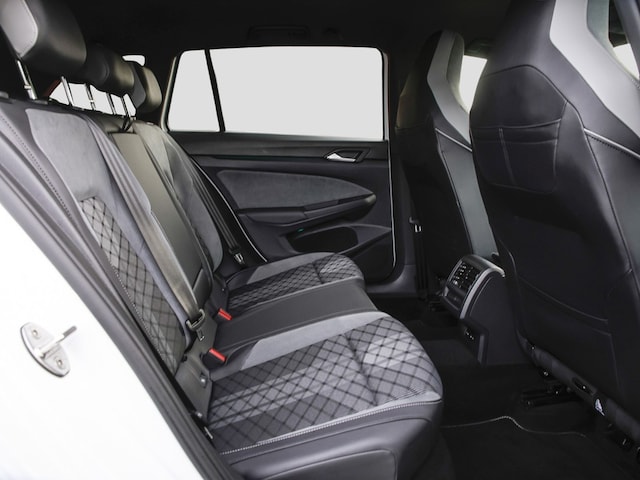 Volkswagen Golf 1.5 TSI R-Line Variant