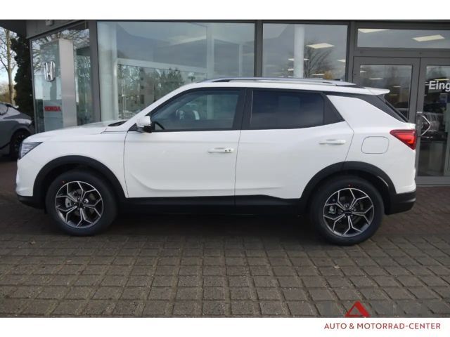 SsangYong Korando Bliss 1.5 AT Navi SHZ Temp Tel.-Vorb. PDC Regensen