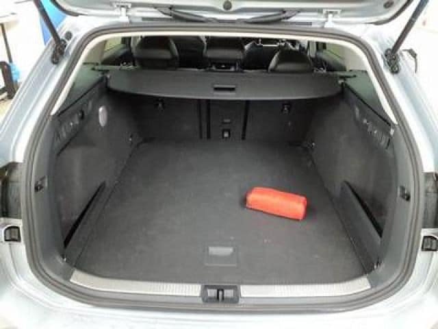 Volkswagen Passat 1.5 eTSI Business DSG Variant