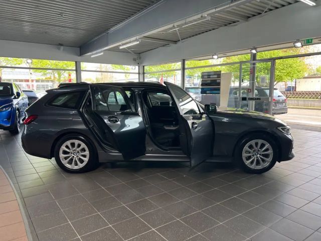 BMW 330 330e Advantage pakket Touring