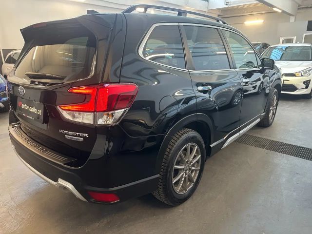 Subaru Forester AWD Premium e-Boxer e-Boxer