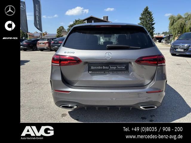 Mercedes-Benz B 200 AMG Line