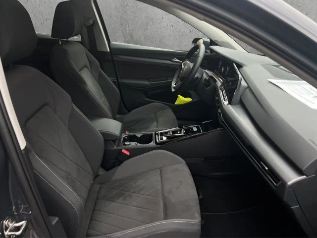 Volkswagen Golf DSG Golf VIII Style