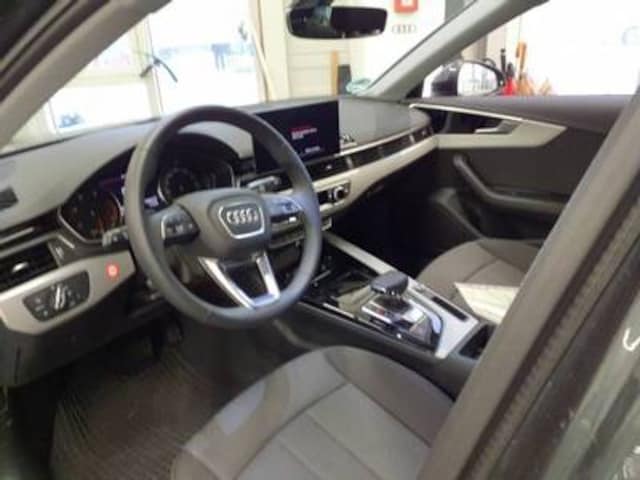 Audi A4 30 TDI Avant S-Tronic