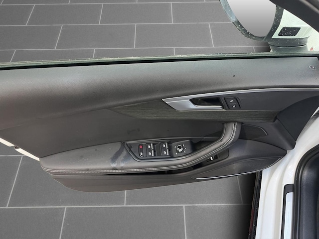Audi A4 35 TFSI Avant S-Line S-Tronic
