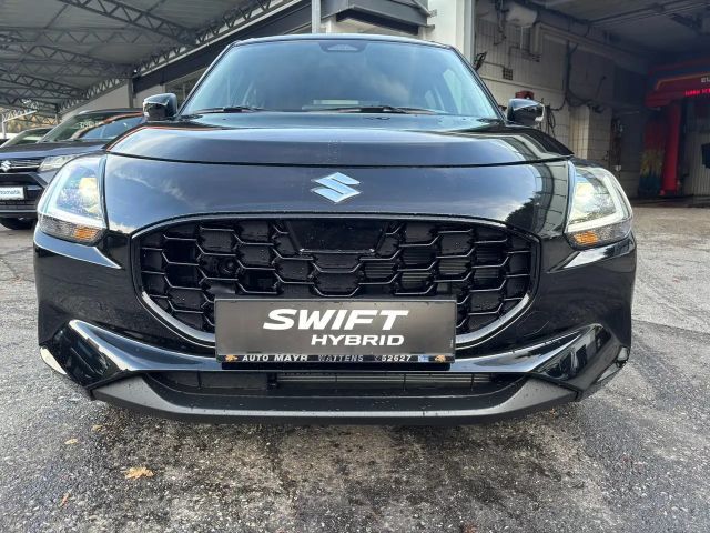 Suzuki Swift AllGrip Flash Hybrid