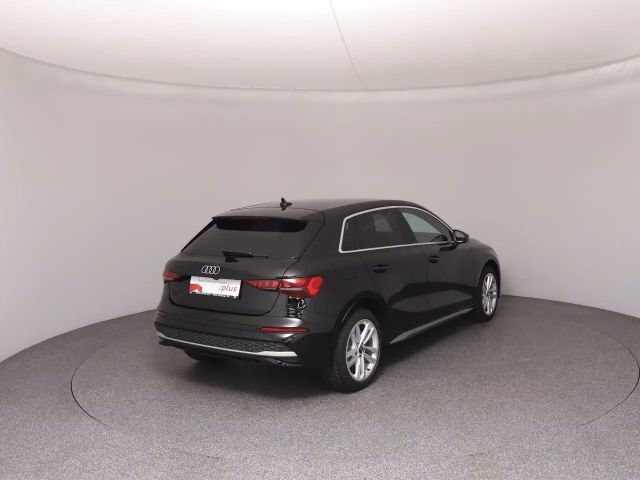 Audi A3 30 TFSI Sedan