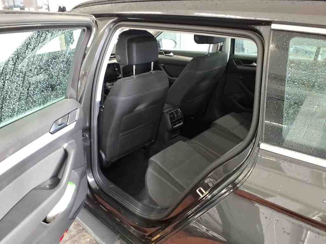 Volkswagen Passat 2.0 TDI Business DSG Variant