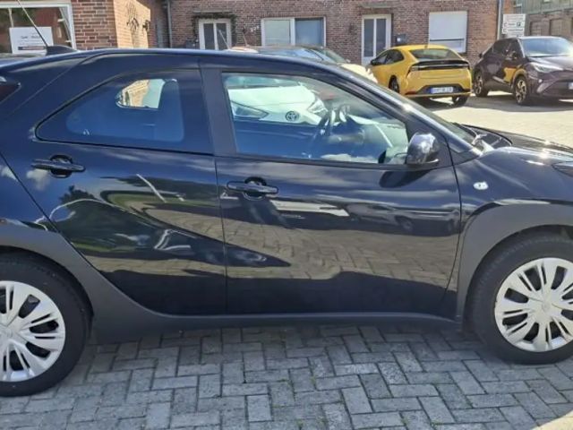 Toyota Aygo X Hatchback Play X-play