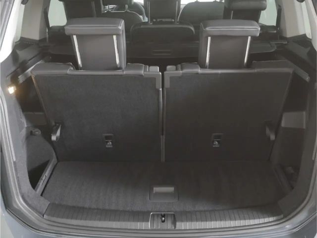 Volkswagen Touran 1.5 TSI