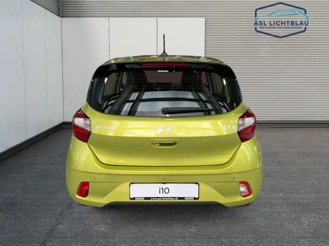 Hyundai i10 1.0 2WD Trend