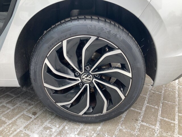 Volkswagen Golf 1.5 TSI Golf VIII Style