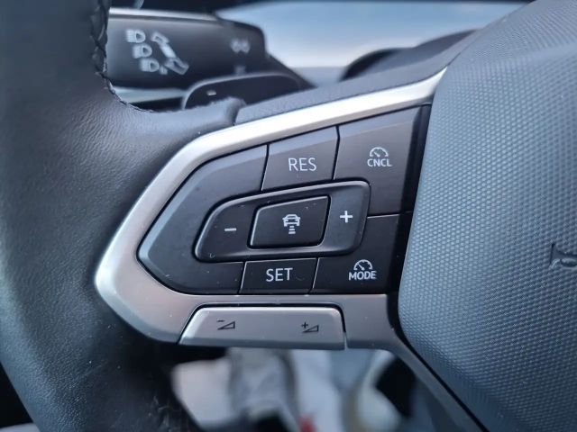 Volkswagen Golf 1.5 eTSI DSG Golf VIII