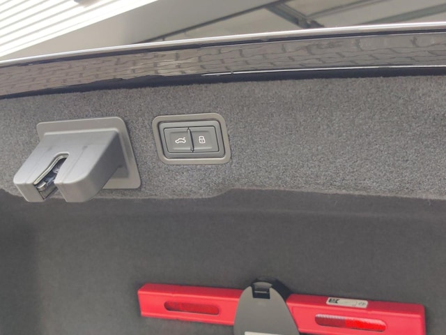 Audi A8 60 TFSI Hybride Quattro