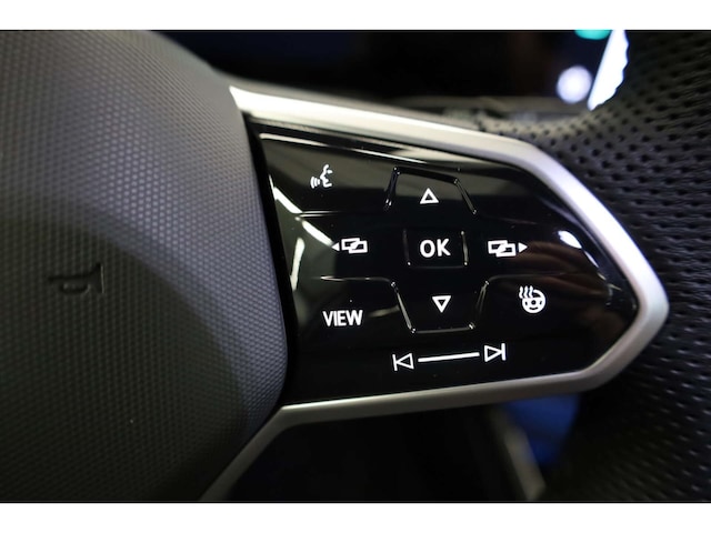 Volkswagen Golf 1.5 eTSI R-Line Variant