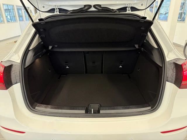 Mercedes-Benz A 180 Hatchback