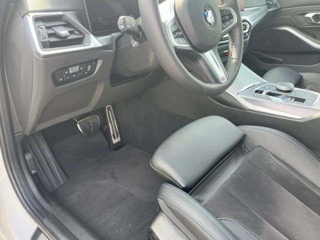 BMW 330 330i M-Sport Sedan xDrive