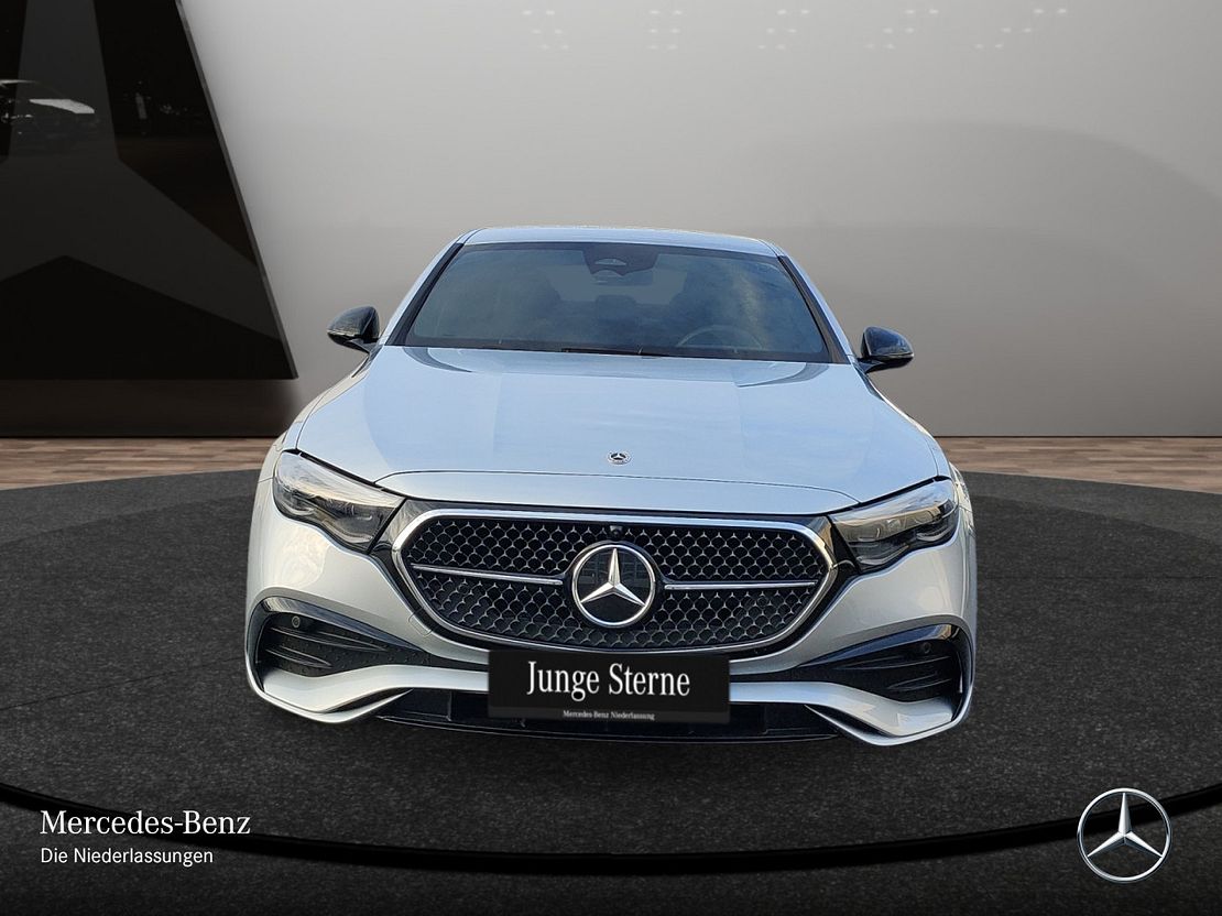 Mercedes-Benz E 200 AMG Line Sedan