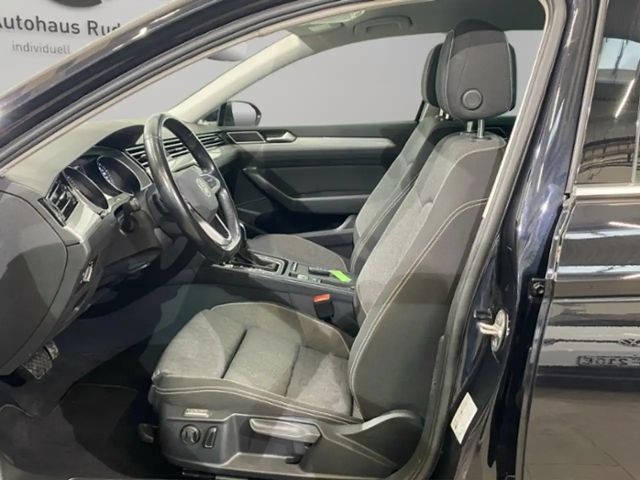 Volkswagen Passat 2.0 TDI Business DSG Variant