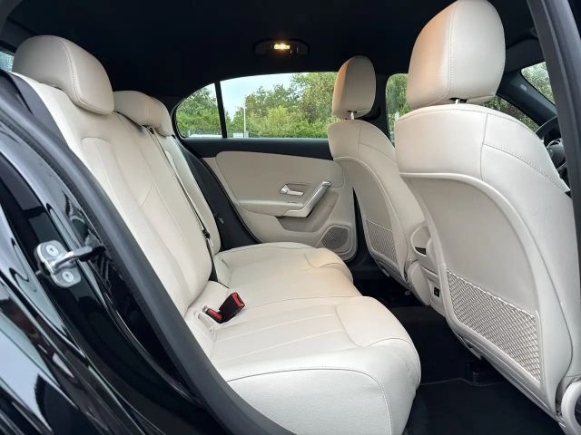 Mercedes-Benz A 200 A 200 d Hatchback