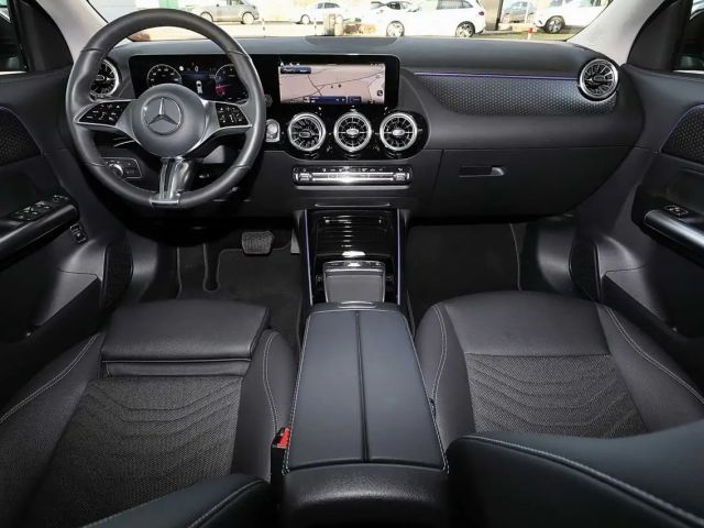 Mercedes-Benz GLA 180 Progressive