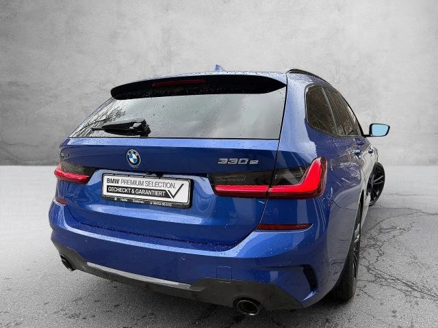 BMW 330 330e Touring xDrive