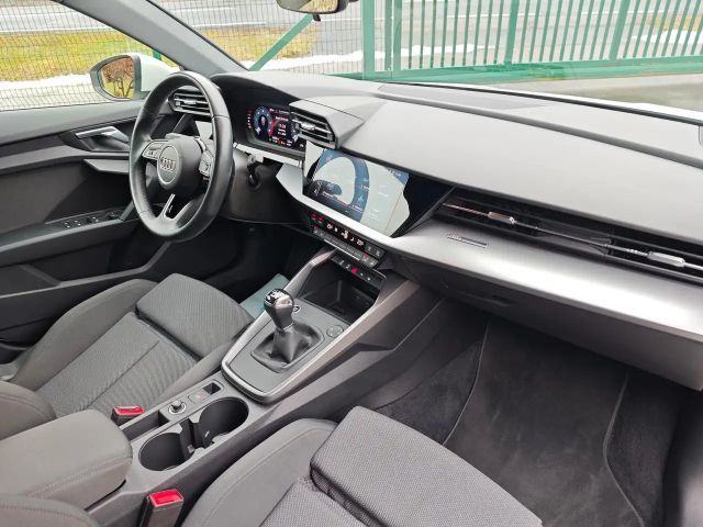 Audi A3 30 TDI Sedan