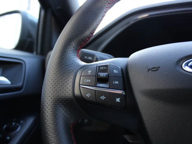 Ford Focus EcoBoost ST Line