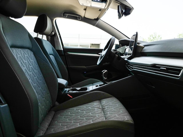 Volkswagen Golf 1.5 TSI Variant