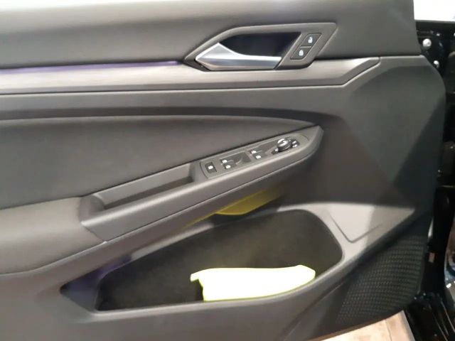 Volkswagen Golf 1.5 eTSI DSG Style Variant