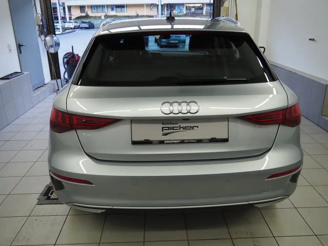 Audi A3 30 TDI Sedan