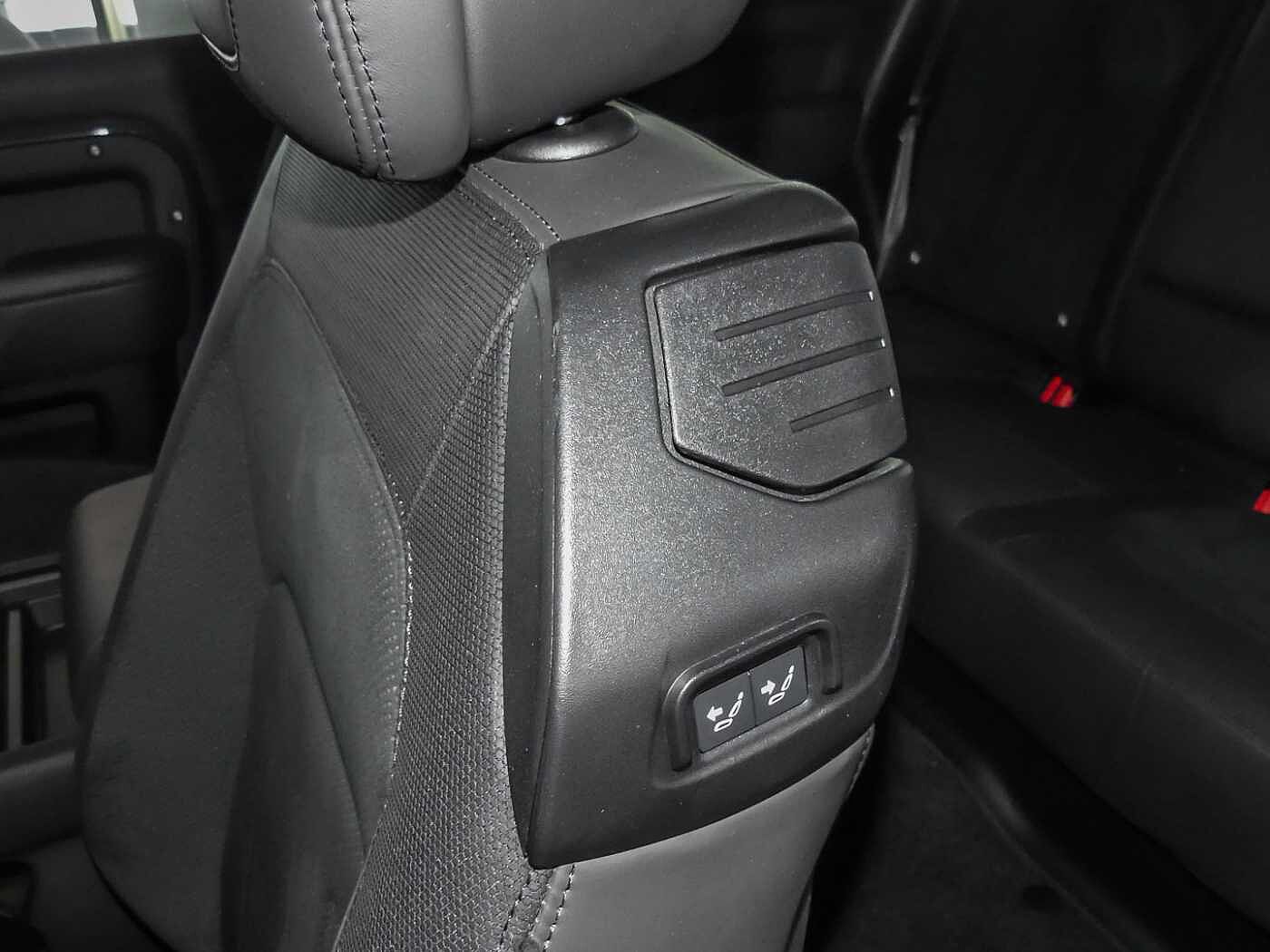 Land Rover Defender 90