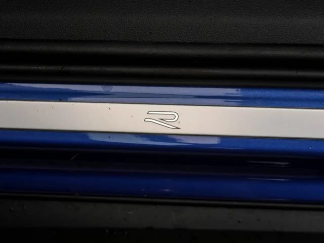 Volkswagen T-Roc 1.5 eTSI DSG IQ.Drive R-Line