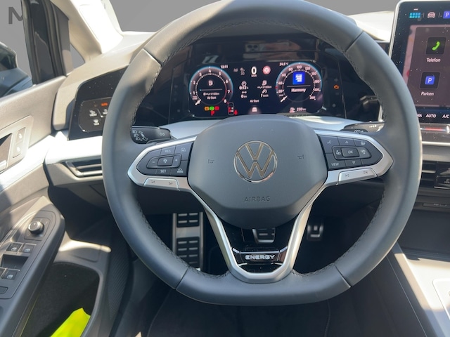 Volkswagen Golf 1.5 eTSI DSG