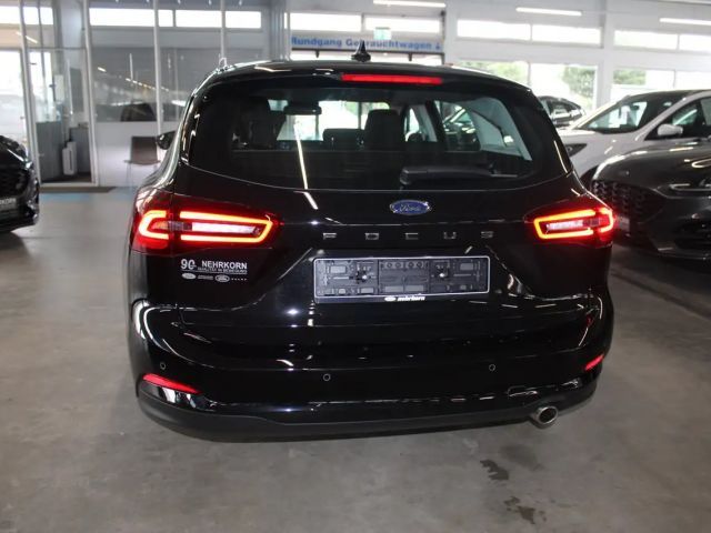 Ford Focus Titanium Wagon