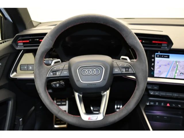 Audi RS3 Quattro S-Tronic Sedan