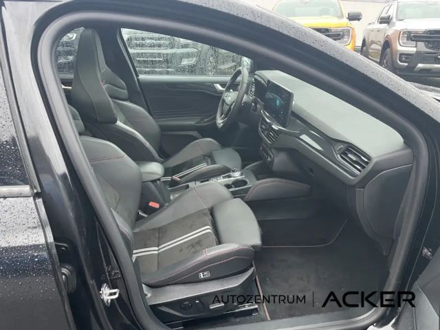 Ford Focus ST Line Wagon