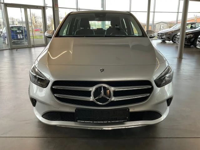 Mercedes-Benz B 200 4MATIC Progressive
