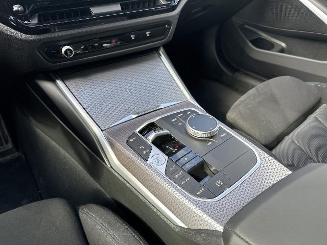 BMW 320 320i Sedan xDrive