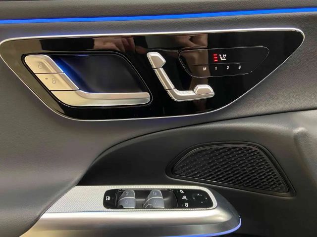 Mercedes-Benz E 200 AVANTGARDE Estate