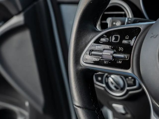 Mercedes-Benz GLC 300 4MATIC