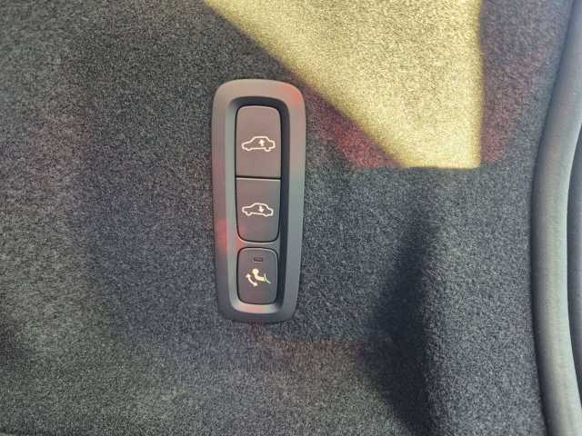 Volvo XC60 AWD Plus T6