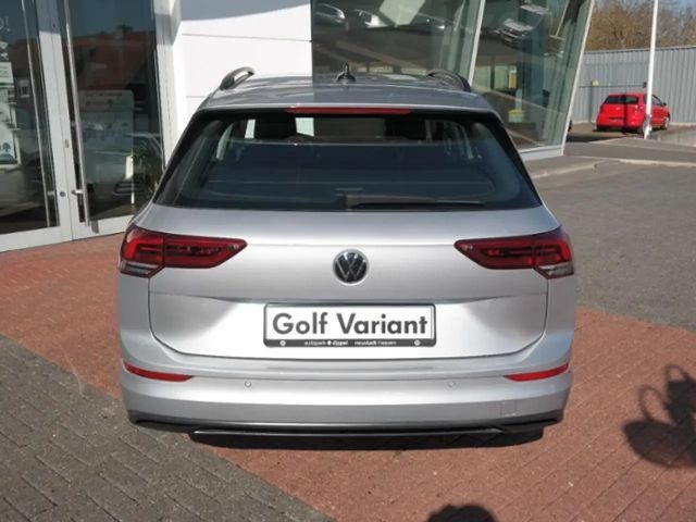 Volkswagen Golf DSG Golf VIII Life Variant