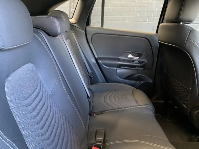 Mercedes-Benz GLA 200 Progressive