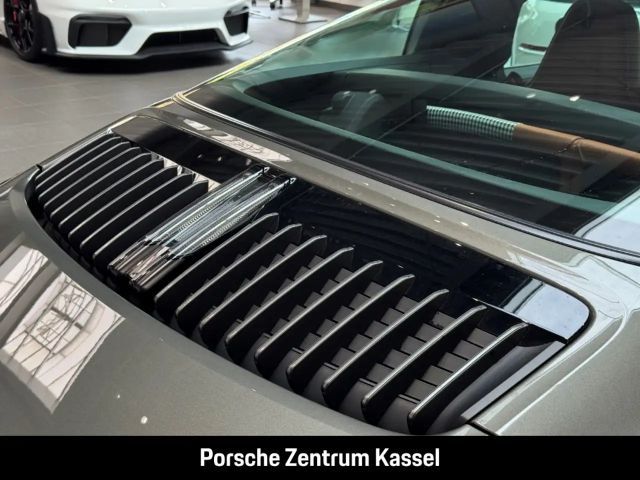 Porsche 992 4 Coupé Targa