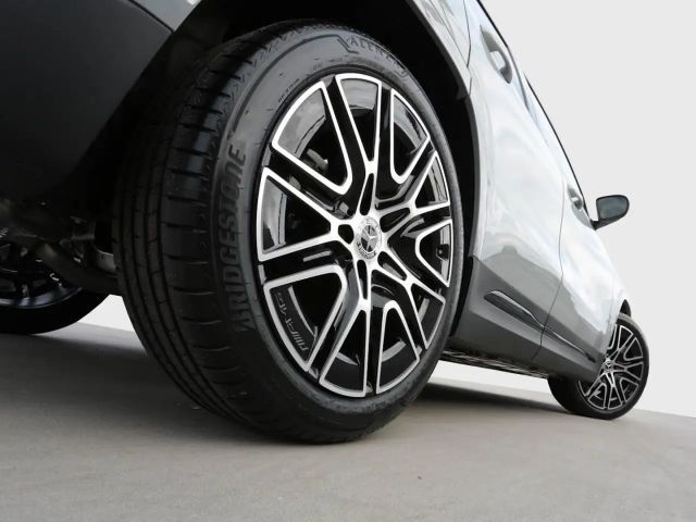 Mercedes-Benz GLA 200 AMG Line