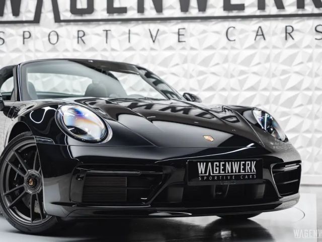 Porsche 992 4 Cabrio GTS Targa