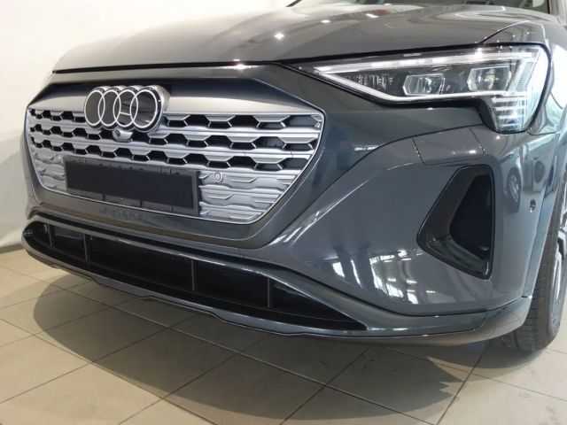 Audi Q8 e-tron 55 Business Quattro