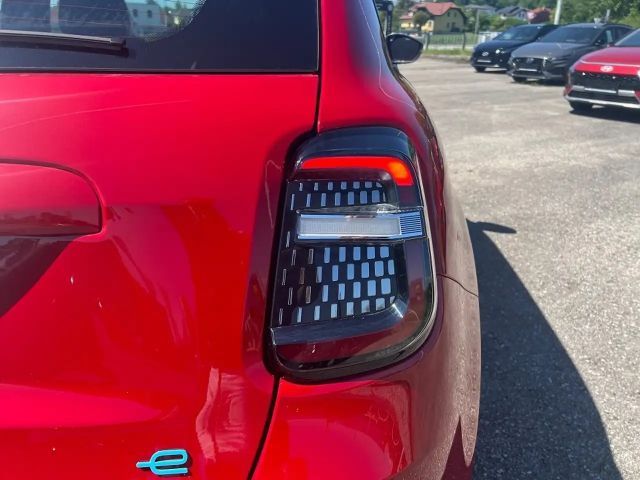 Fiat 600e Elektro RED
