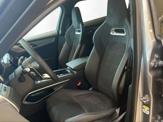 Jaguar F-Pace AWD SVR